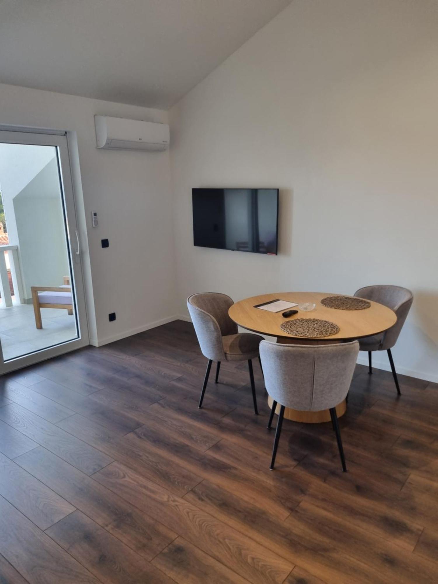 Villa Mila Bol Zewnętrze zdjęcie